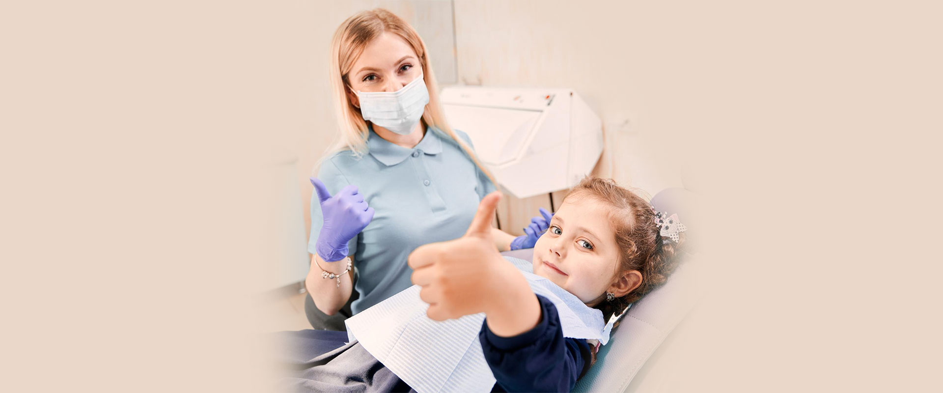 Broadview dentist checking kid teeth